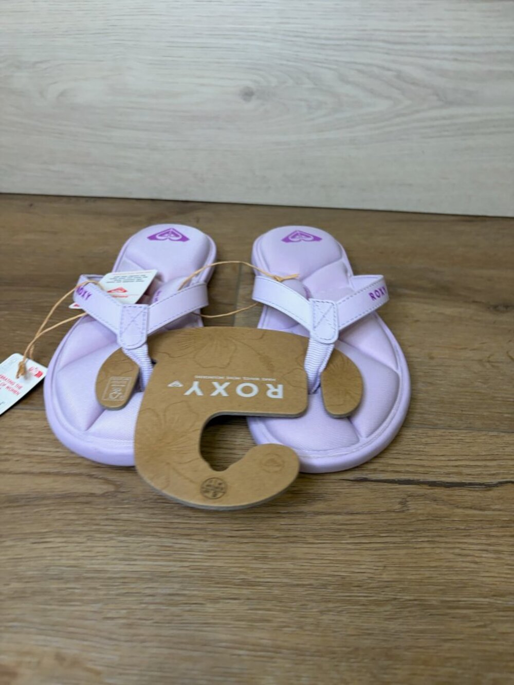 Roxy Women Rays Flat Flip Flop Thong Sandals Purple Violet Size 6 NWT